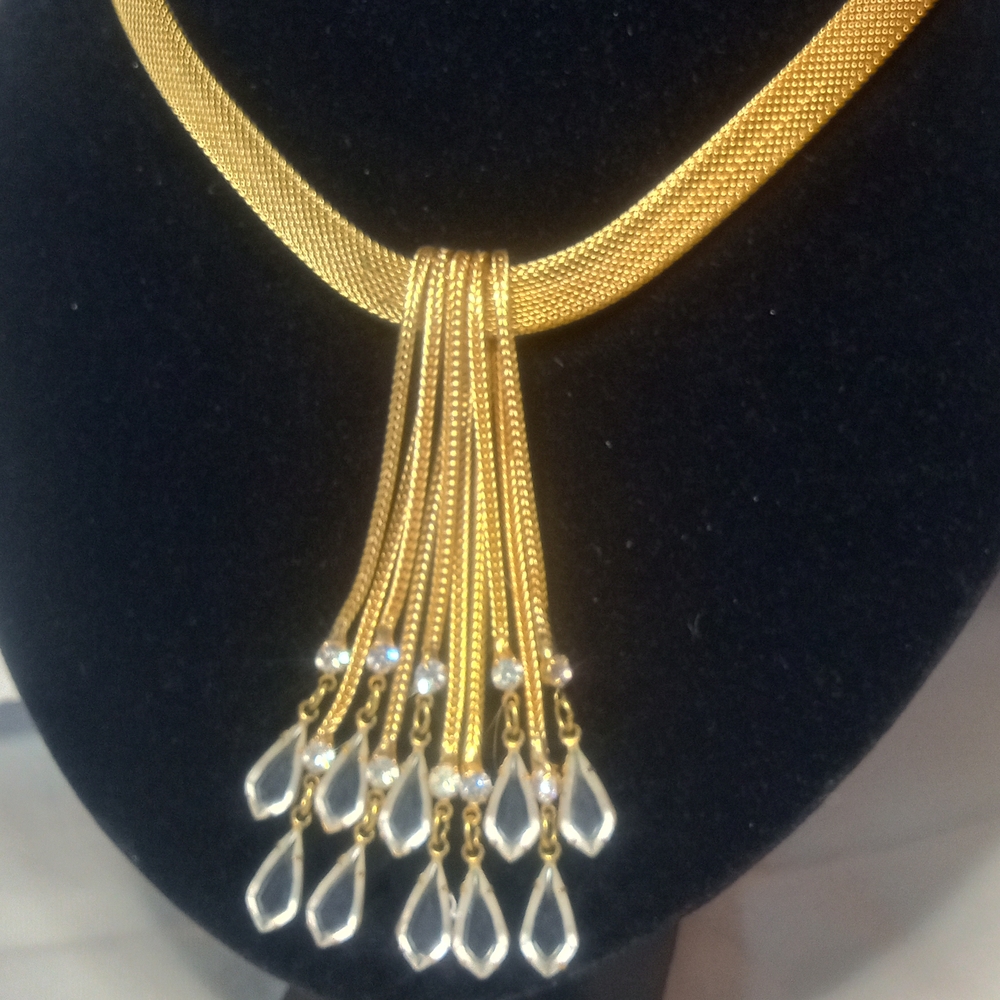 Elegant Gold Necklace with Crystal Accents Gold Tone Old Money vibes